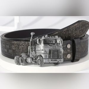 New big rig Truck Trucker 18 Wheeler Belt Buckle Approx 3.75"